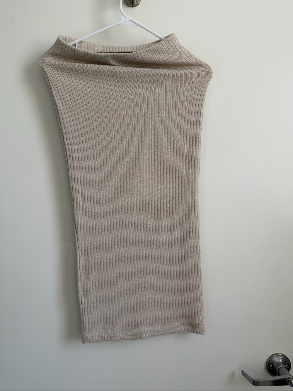 Zara Ribbed Knit Midi Skirt in Beige (NWT)